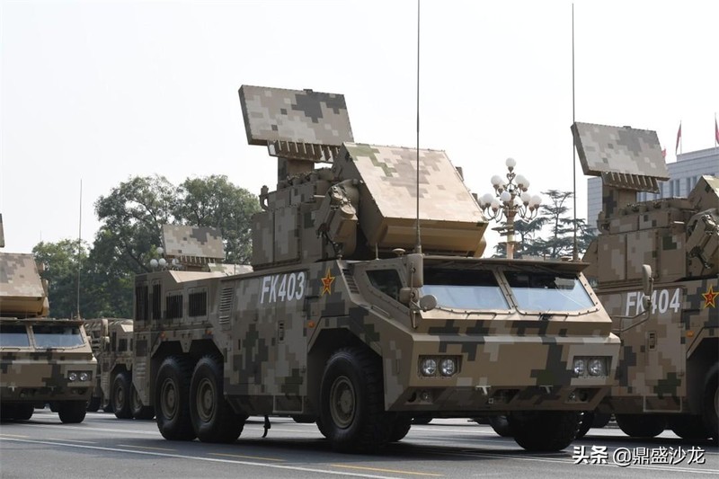 Mỗi xe mang một hệ thống HQ-17AE riêng biệt có thể tác chiến độc lập (Ảnh: toutiao). Mỗi xe mang một hệ thống HQ-17AE riêng biệt có thể tác chiến độc lập (Ảnh: toutiao).