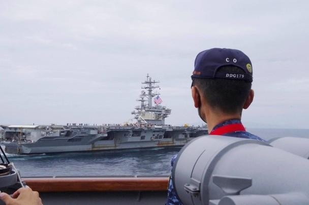 Tàu sân bay USS Ronald Reagan diễn tập chung với hải quân Nhật ở Nam Kanto (Ảnh: Đông Phương). Tàu sân bay USS Ronald Reagan diễn tập chung với hải quân Nhật ở Nam Kanto (Ảnh: Đông Phương).