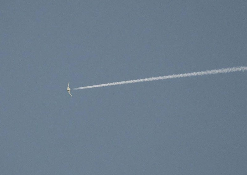 Bức ảnh chụp chiếc RQ-180 tại gần căn cứ không quân Edward ở bang California tháng 9/2020 (Ảnh: forbes).