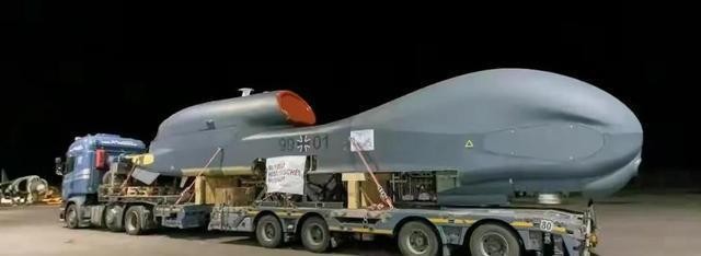 Chiếc RQ-4 Đức mua chưa bay giờ nào đã bị kéo vào bảo tàng (Ảnh: 163.com).