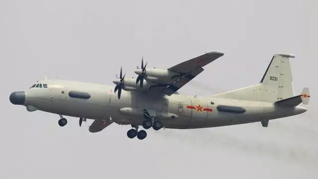 Máy bay trinh sát điện tử Gaoxin-8 của Trung Quốc (Ảnh: Sina).