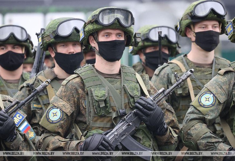 Binh sĩ Nga trong lực lượng gìn giữ hòa bình của CSTO ở Kazakhstan (Ảnh: Belta).