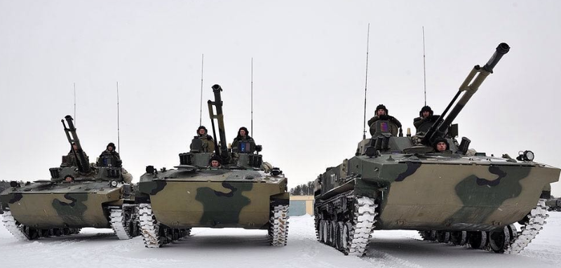 Xe bọc thép đổ bộ dù BRD-4M của lực lượng ĐBĐK Nga (Ảnh: RIA).