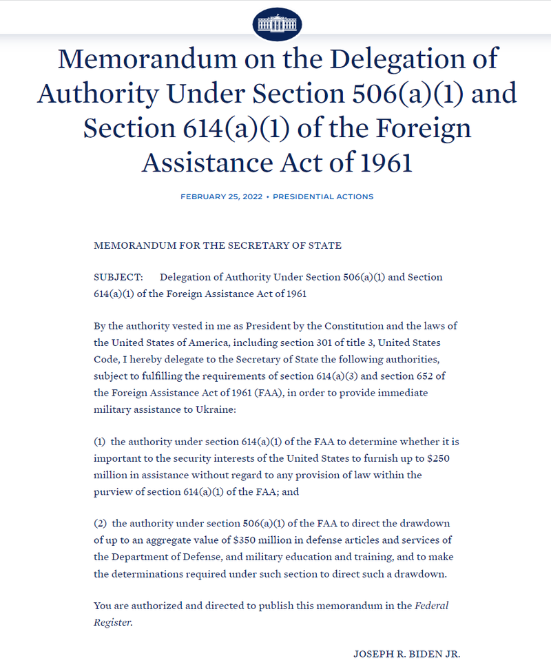 Bản ghi nhớ chỉ thị Bộ Ngoại giao viện trợ 350 triệu USD vũ khí cho Ukraine do ông Biden kí (Ảnh: Guancha). Bản ghi nhớ chỉ thị Bộ Ngoại giao viện trợ 350 triệu USD vũ khí cho Ukraine do ông Biden kí (Ảnh: Guancha).