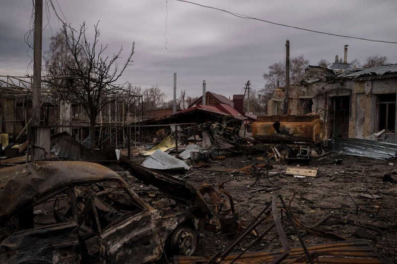 Xung đột Nga-Ukraine kéo dài đã ba tháng khiến cả hai bên bị thiệt hại nghiêm trọng .