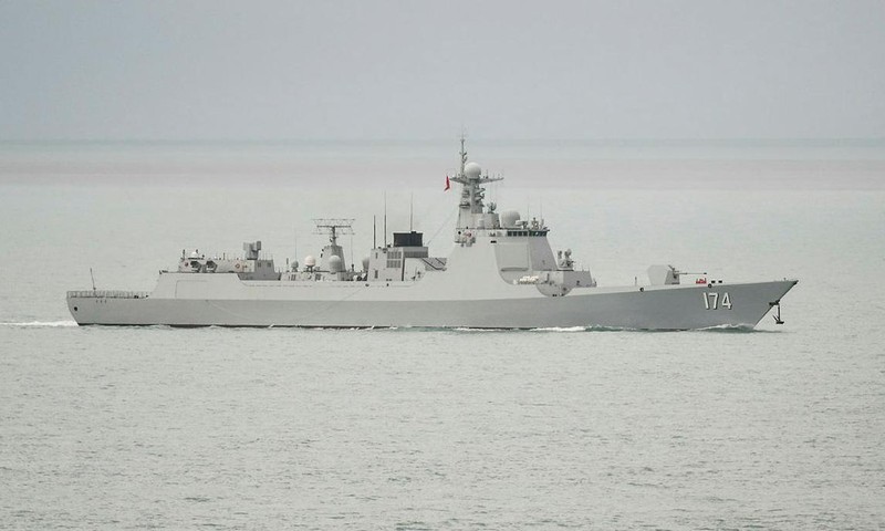 Tàu khu trục mang tên lửa Type 052D Hợp Phì của Hải quân Trung Quốc.