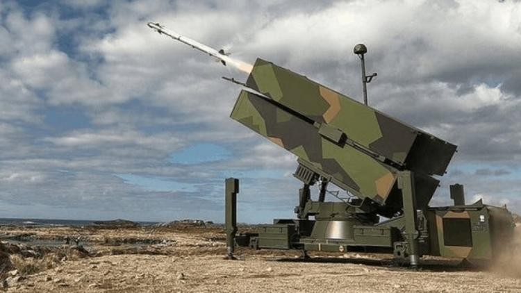 Hệ thống tên lửa NASAMS Mỹ đã viện trợ cho Ukraine (Ảnh: Sina).