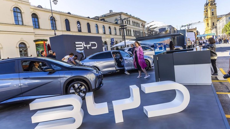 Trung Quốc cho rang EU lay co dieu tra tro cap de bao ve xe noi dia.jpg