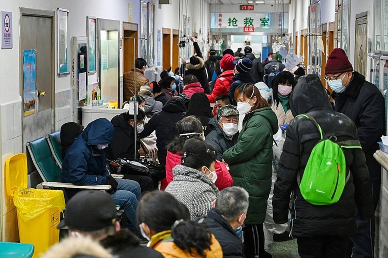 Cho doi kham benh.jpg