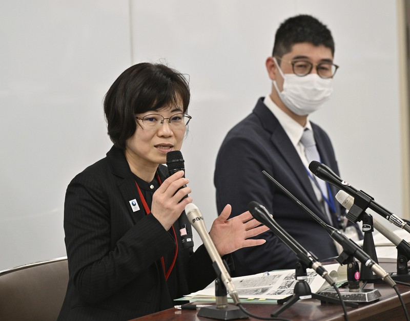 Chinh quyen Osaka hop bao.jpg