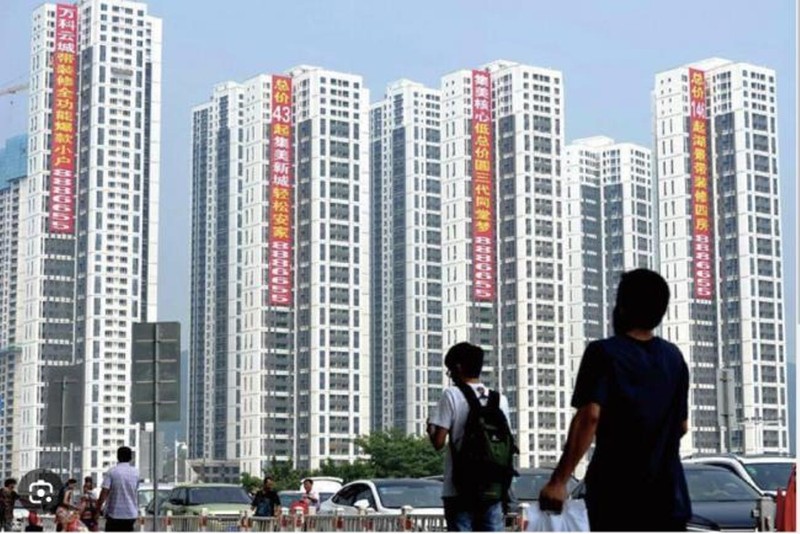 Cac chung cu thi nhau ha gia ban.jpg