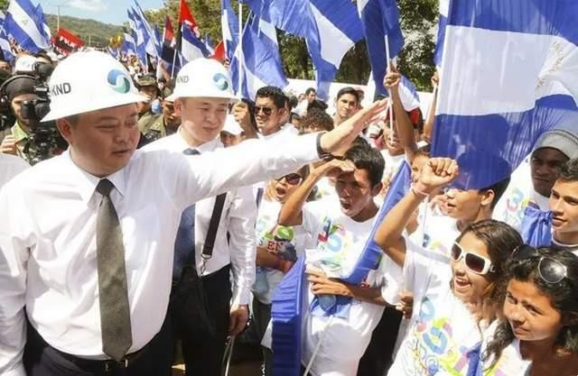 Vuong Tinh tai le khoi cong du an Kenh dao.jpg