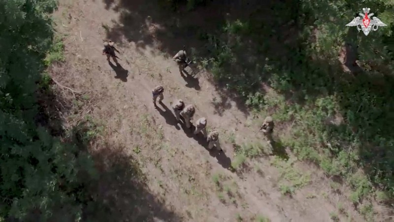 Tu binh Ukraine bi bat.jpeg