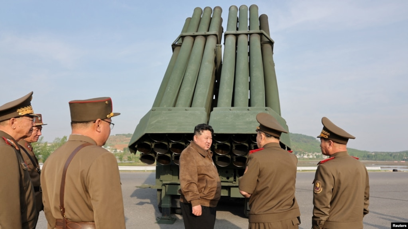 Kim Jong-un  thi sat vu khi moi.png