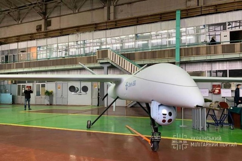 Falcon-300 cua Ukraine.jpg