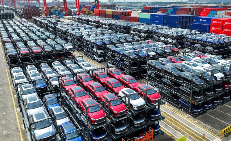 Canada se tang thue xe hoi TQ.png