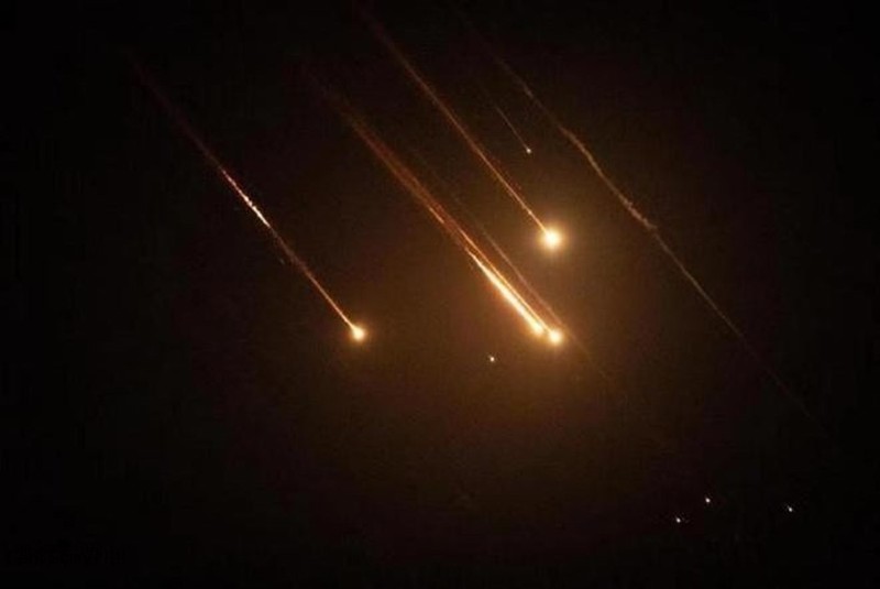 Ten lua lao xuong Nevatim.jpg