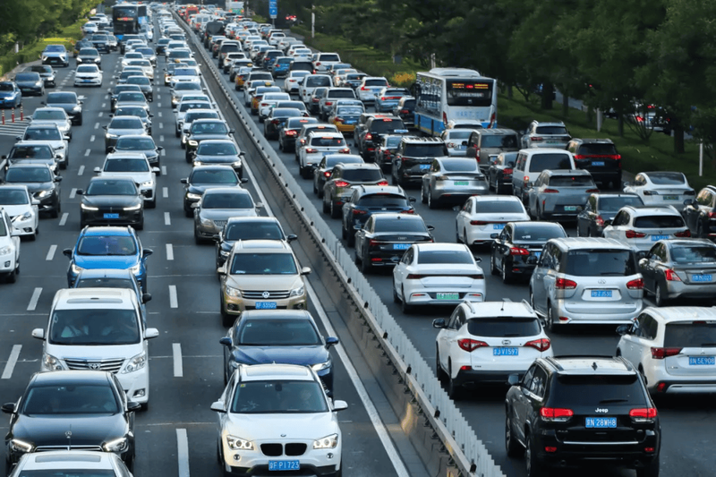 Duong cao toc gio cao diem.png