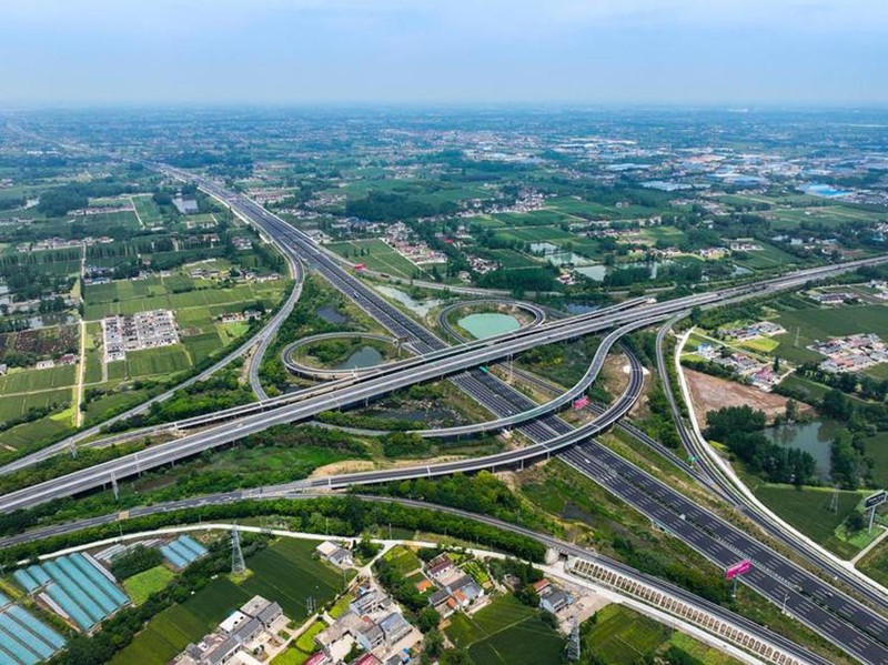 Trung Quoc tu hao ve duong cao toc.jpg