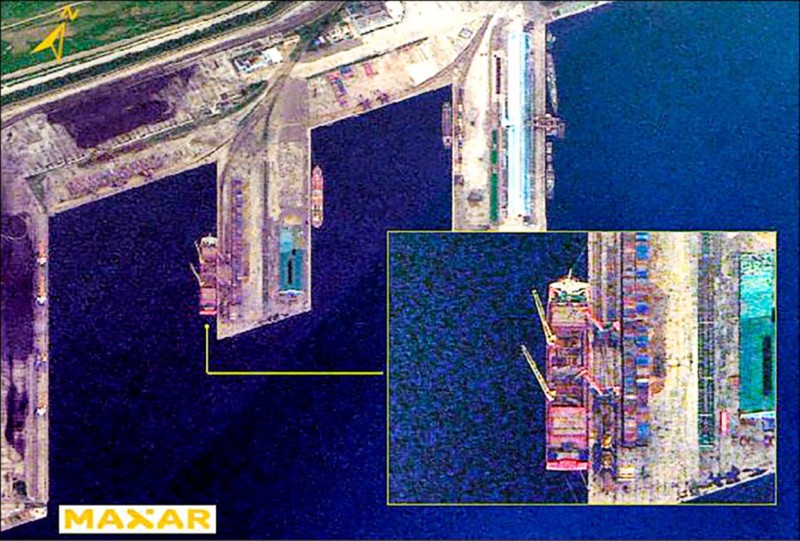 Anh ve tinh chup tau cho quan Trieu Tien.jpg