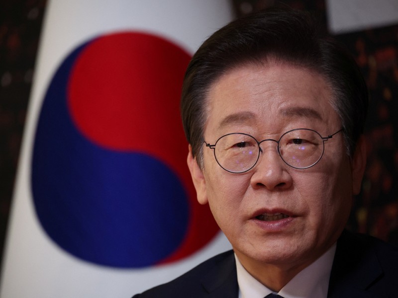 Chu tich Dang Dan chu.jpg