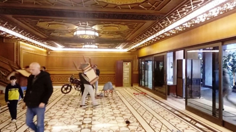 Luc luong noi day cuop do.jpg