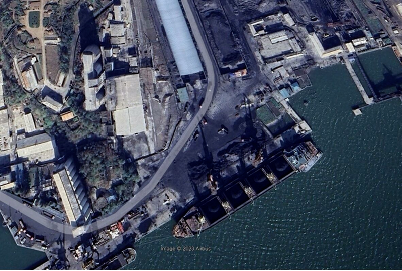 Tau cho dau cua Nga cap cang.png