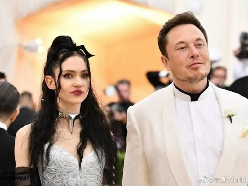 Elon Musk va Grimm.jpg