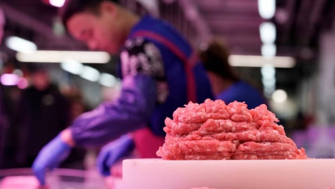 Thị phần của thịt lợn Mỹ ở Trung Quốc đang bị thu hẹp cho cuộc chiến thuế quan. Ảnh: Reuters.