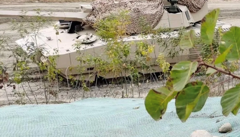 Xe tang nhe the he moi.png