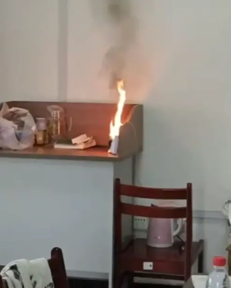 Mot cục sac phat no.jpg