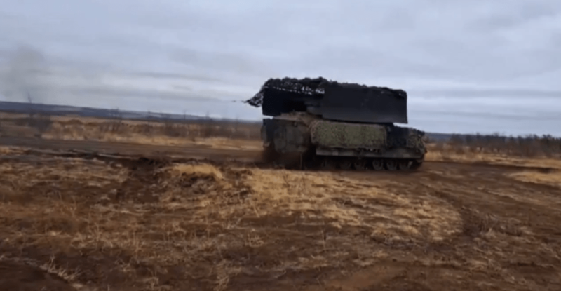 Mot xe Bradley trong tay Nga.png