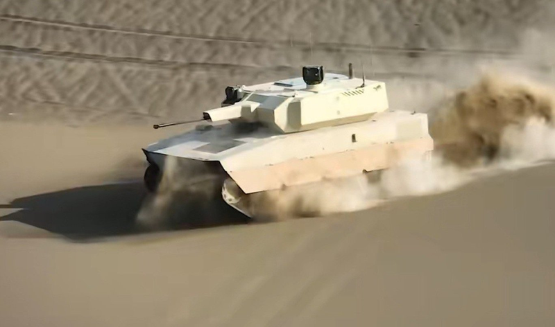 Robot chiến xa VU-T10 có tốc độ lên tới 60 km/h. Ảnh: NetEase.