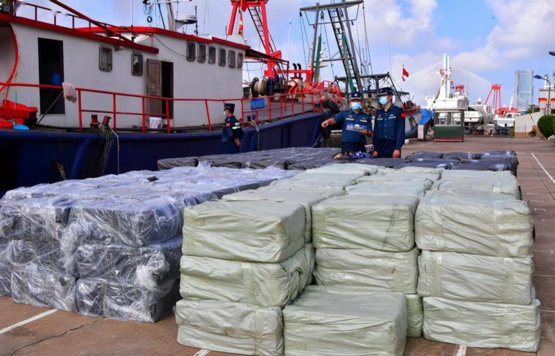 Hai quan Hongkong bat buon lau.png