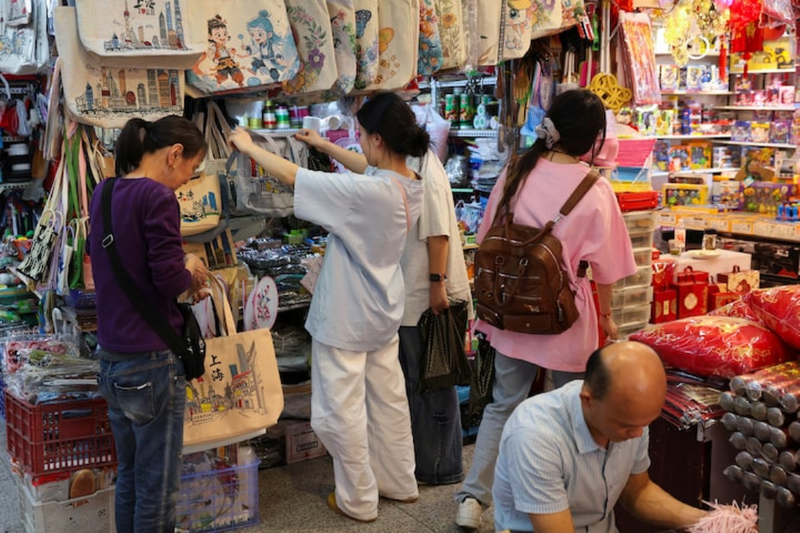 Cua hang tien loi duoc ua chuong.png