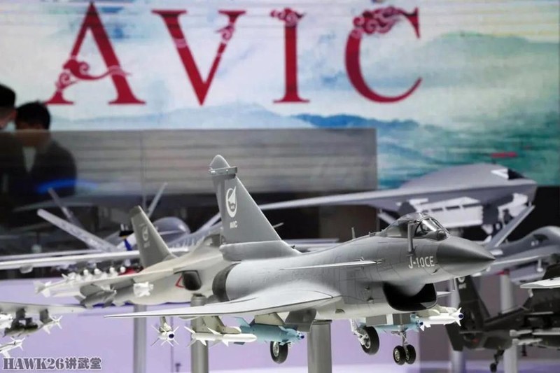 J-10C Trung Quoc.jpg