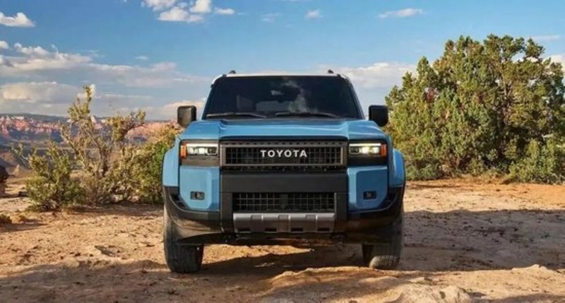 Toyota vuot troi.jpg