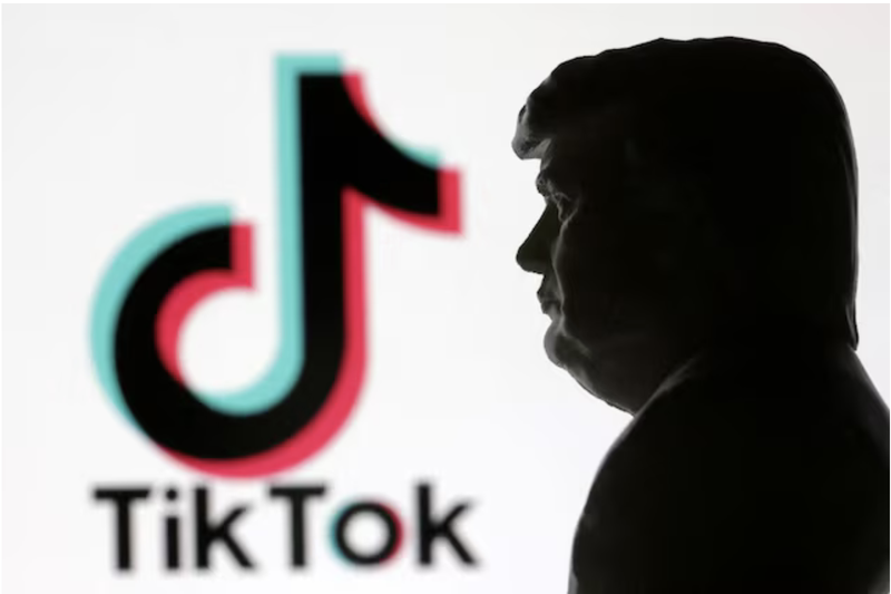 Tổng thống Mỹ Donald Trump chuẩn bị ký sắc lệnh thoái vốn của TikTok. Ảnh: Reuters.