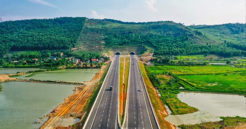 Ngành xây dựng đang bước vào một kỷ nguyên mới với những dự án có quy mô đặc biệt lớn