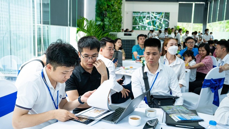 Bộ Tài chính đề xuất thu lệ phí 300.000 đồng cấp chứng chỉ môi giới bất động sản