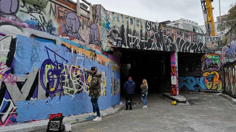 Trên tay Huawei P20 Pro: “Triệu phú pixel” mới với cụm 3 camera ảnh 16