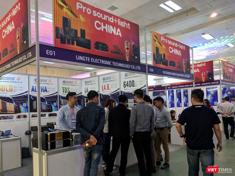 Trải nghiệm VR và AR tại Triển lãm VIBASHOW & VIETCON 2018 ảnh 14