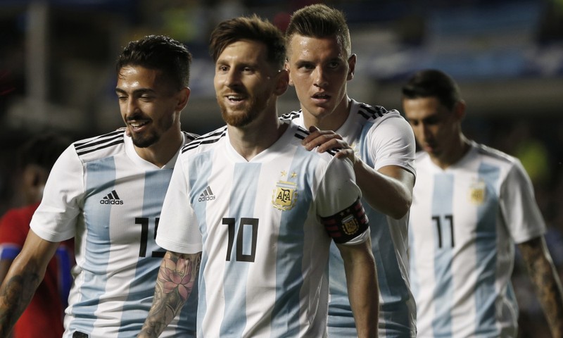 Chiếc cúp vàng World Cup là danh hiệu duy nhất còn thiếu trong bộ sưu tập của Lionel Messi. Ảnh: USAToday Chiếc cúp vàng World Cup là danh hiệu duy nhất còn thiếu trong bộ sưu tập của Lionel Messi. Ảnh: USAToday