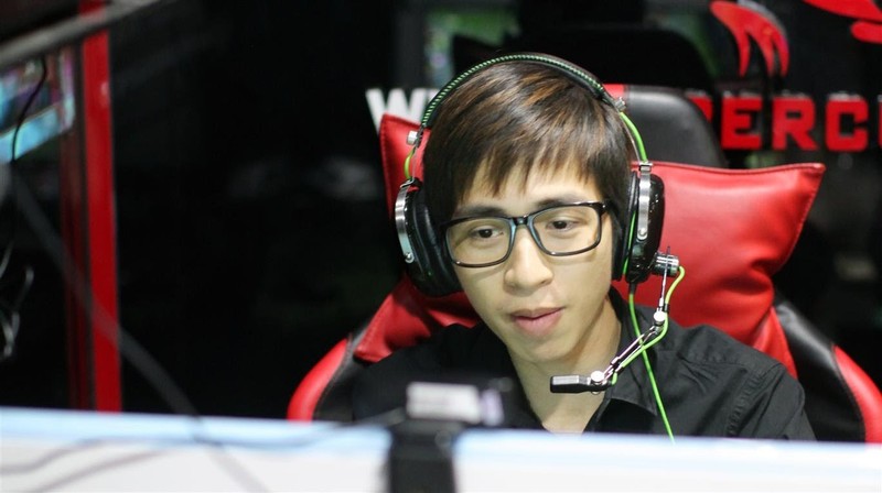 VirusS - Đặng Tiến Hoàng từng là cựu thành viên của Hanoi Dragons nhưng anh lại thành công hơn với sự nghiệp Streamer và Caster. Ảnh: InfoGame