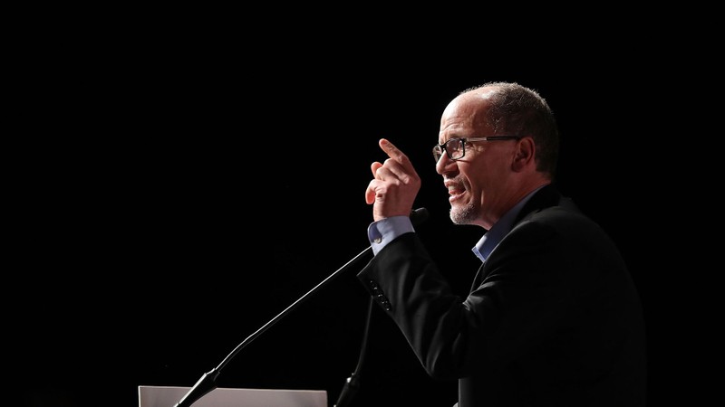 Ủy ban Thượng viện và Ủy ban Tình báo Mỹ cho rằng Trung Quốc được cấp quyền truy cập các thông tin thiết bị Huawei thu thâp được. Ảnh: Axios Ủy ban Thượng viện và Ủy ban Tình báo Mỹ cho rằng Trung Quốc được cấp quyền truy cập các thông tin thiết bị Huawei thu thâp được. Ảnh: Axios