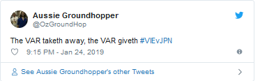 Tài khoản Aussie Groundhopper: VAR lấy đi bàn thắng và VAR đem tới bàn thắng.
