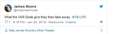 Tài khoản James Moore: VAR thần thánh đem đến cho Việt Nam cơ hội rồi tước đi cơ hội.