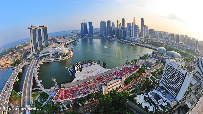 Marina Bay là một trong những khu kinh tế, tài chính sầm uất nhất nằm ở trung tâm Singapore. Ảnh: SS