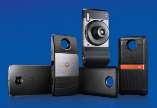 Ngay sau khi ra mắt, Moto Z hay Z Play đã có rất nhiều phụ kiện Moto Mods đi kèm.