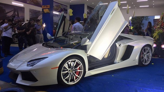 Năm 2016: Phong trào chơi siêu xe mui trần nở rộ tại Việt Nam ảnh 19